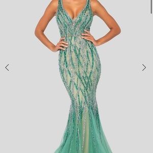 Terani Couture Dress - Green - Size 8 - 1912GL9573